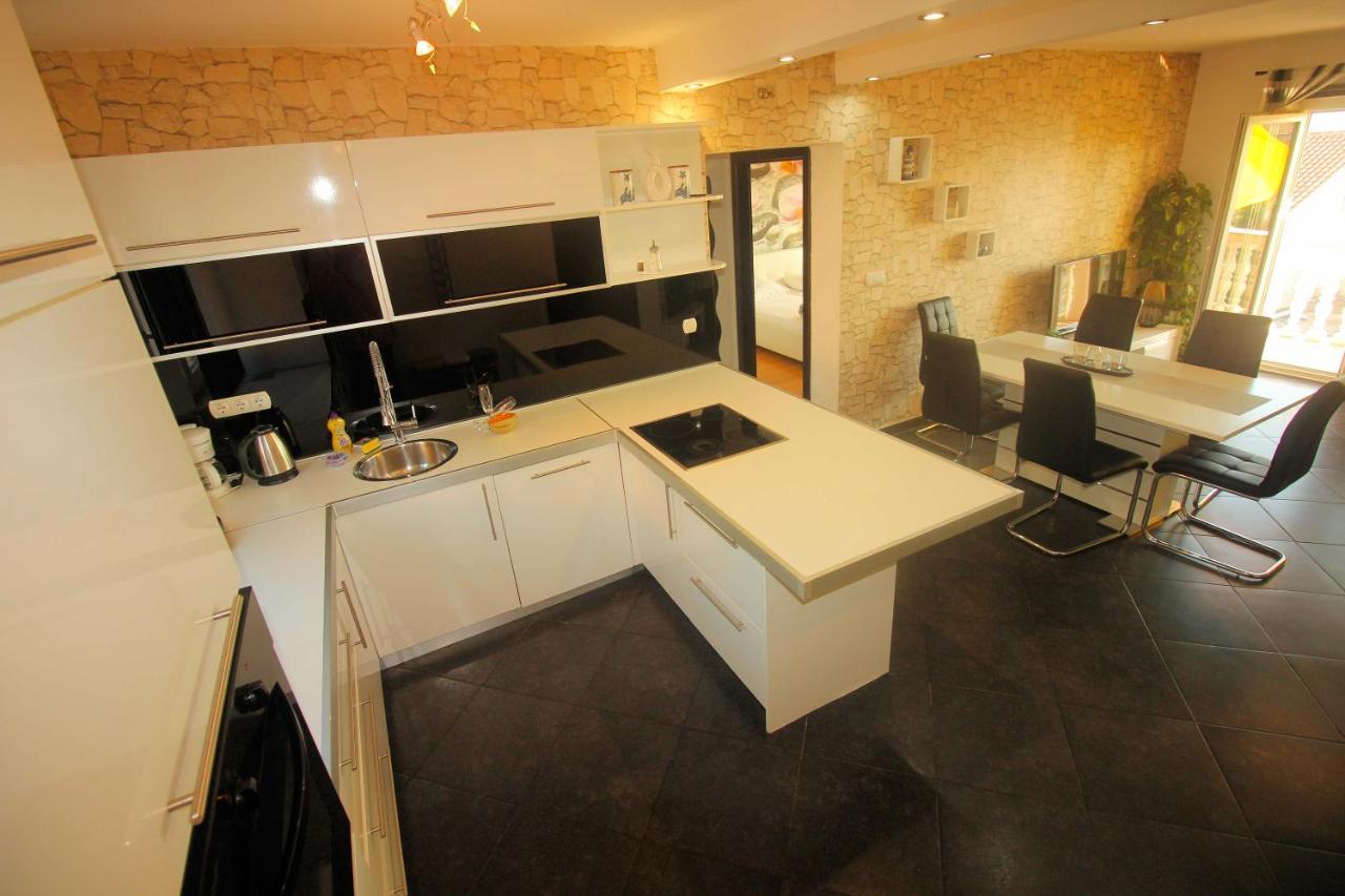 Apartment Martina Crikvenica Exterior foto